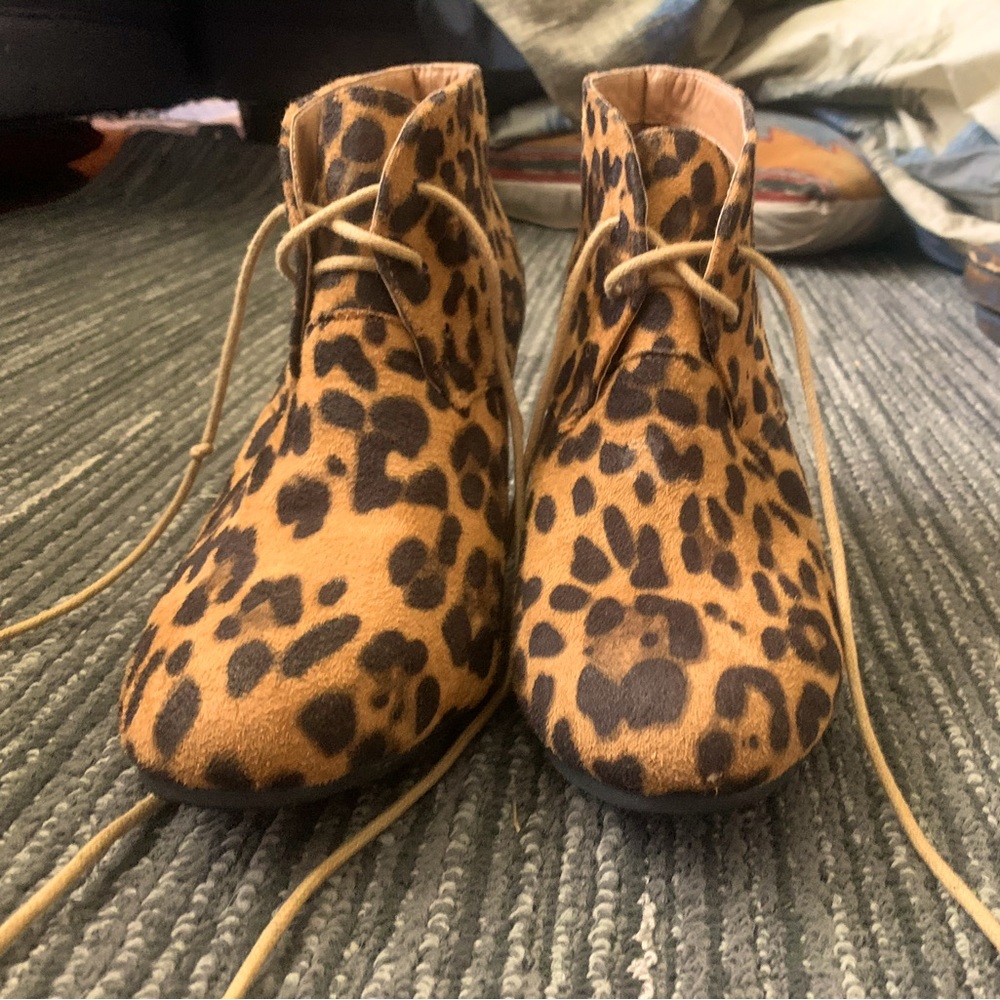 Vintage leopard heels size nine from Bella marie